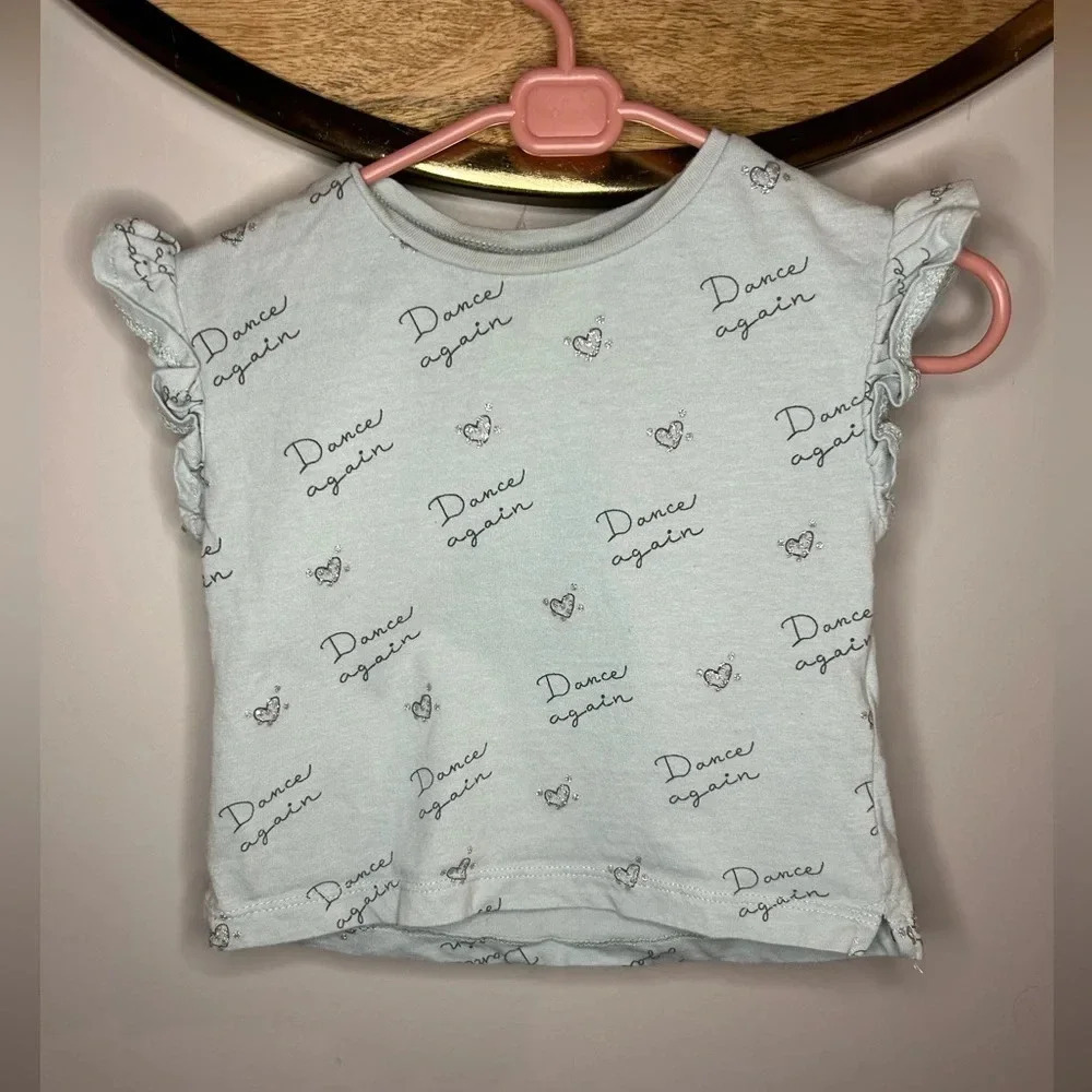 zara tshirt size 3-6 months  (5 for $30)​